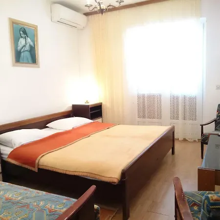 Ljubic 2 بيت ضيافة
